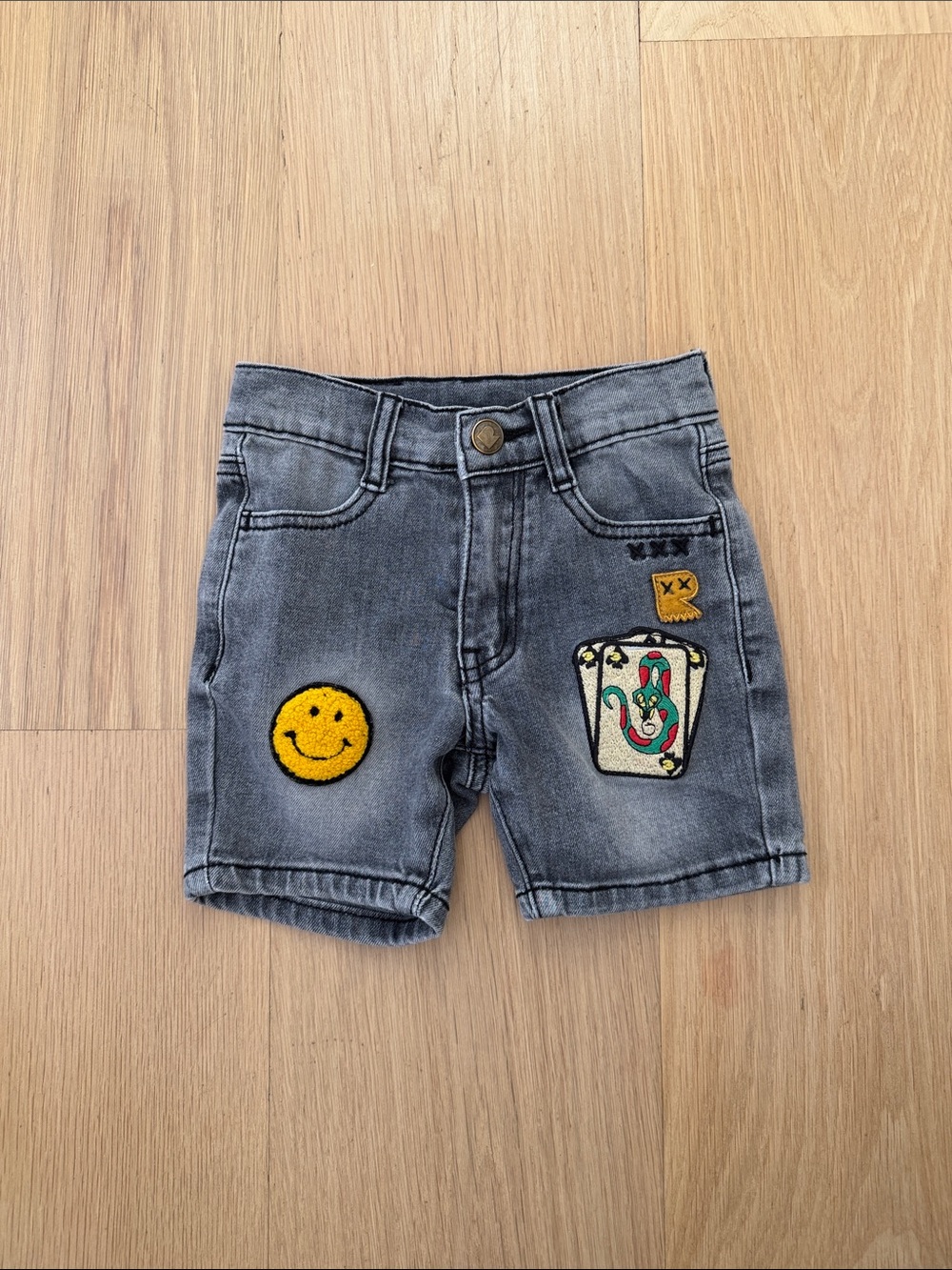 Rock Your Kids Gray Denim Shorts with Patch Details Size 3T